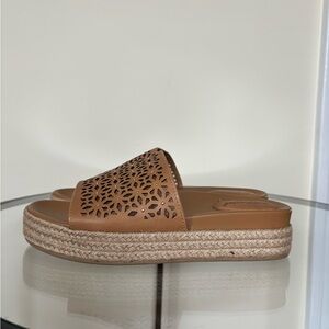 Hush Puppies Women's Lady Platform Sandal Like New